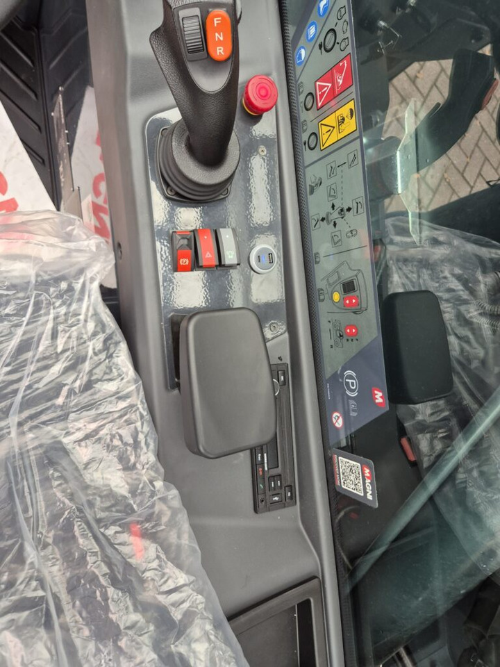 Telescopic handler MAGNI TH 3.6