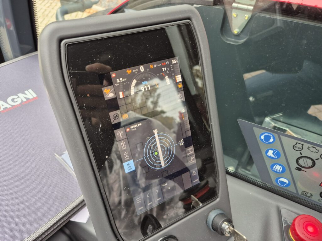 Telescopic handler MAGNI TH 3.6