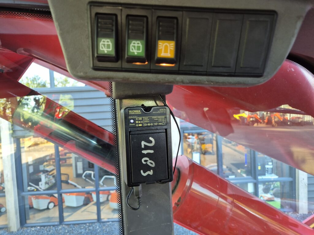 Telescopic handler MANITOU MRT 1850+ privilege