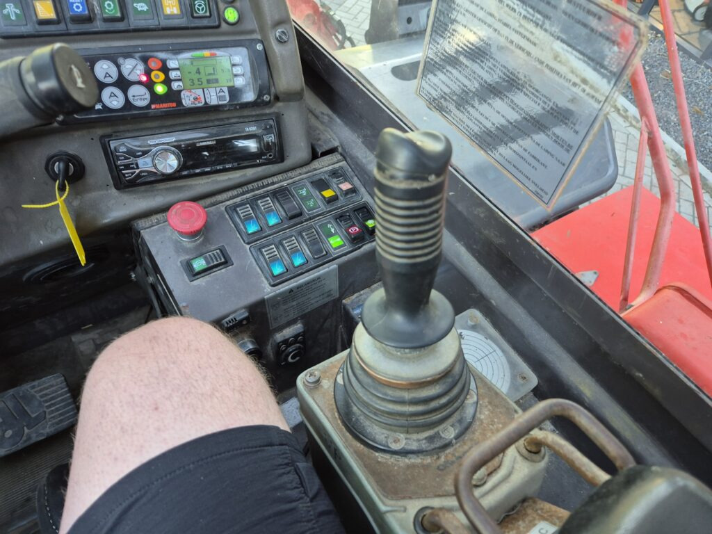 Telescopic handler MANITOU MRT 2150 M-series