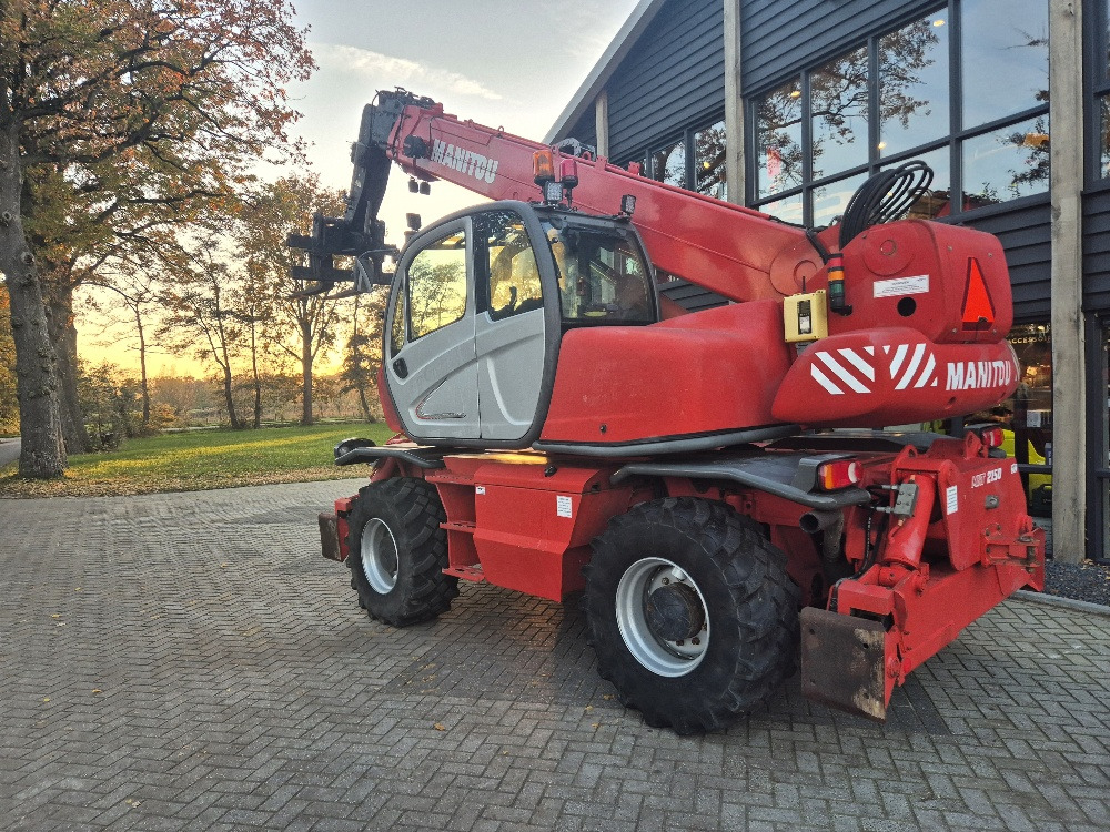 Telescopic handler MANITOU MRT 2150 privilege