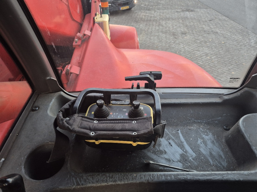 Telescopic handler MANITOU MRT 2150 privilege