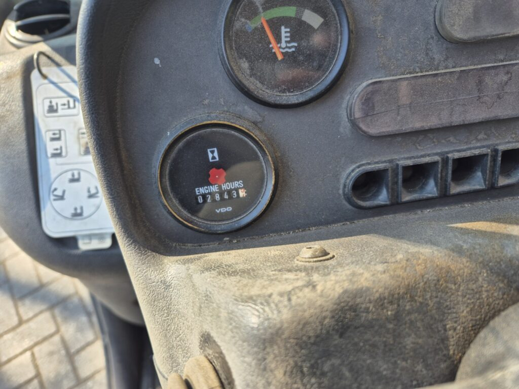 Telescopic handler MANITOU MT 523