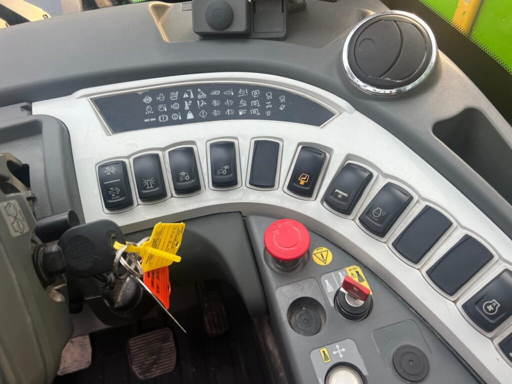 Telescopic handler MERLO 65.9 TF