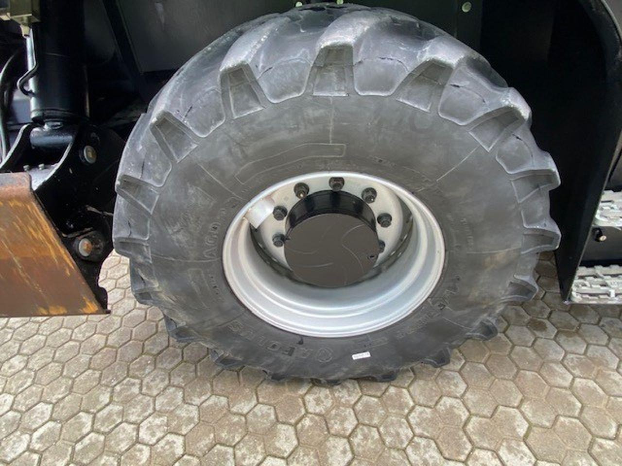 Telescopic handler Manitou MRT2570 VISION+ ST5