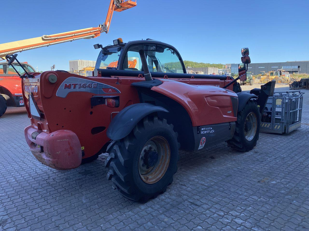 Telescopic handler Manitou MT1440A ST3B