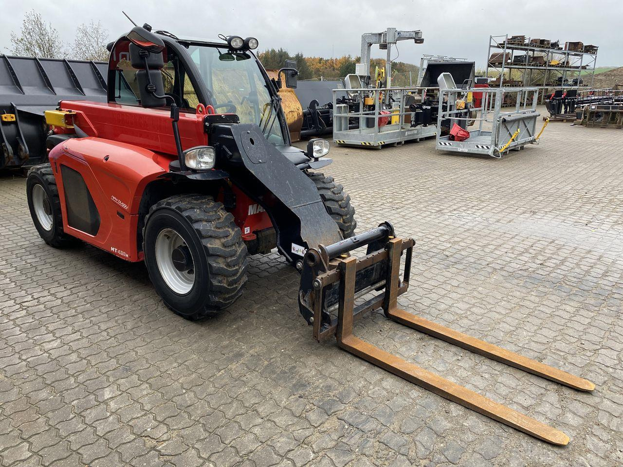 Telescopic handler Manitou MT420H Comfort