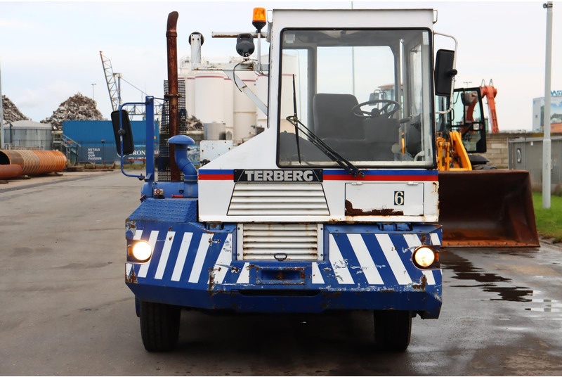 Terminal tractor Terberg TRT89