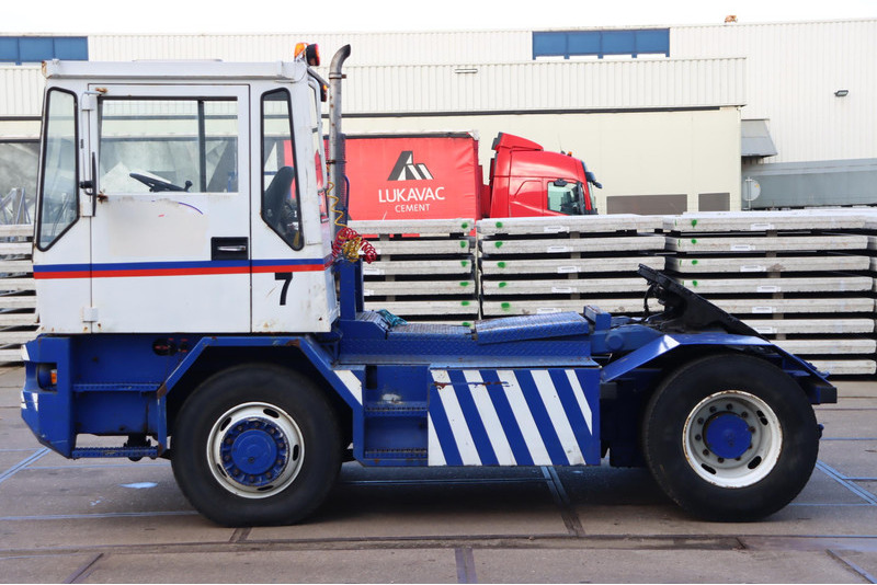 Terminal tractor Terberg TRT89
