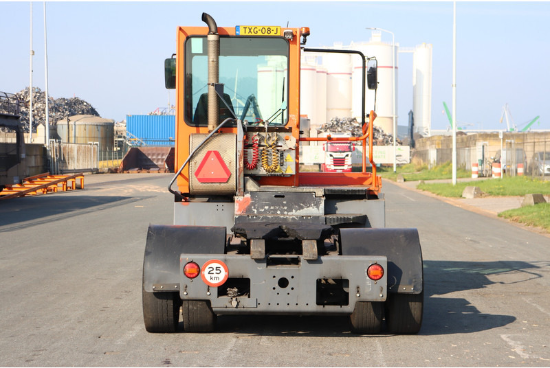 Terminal tractor Terberg YT182