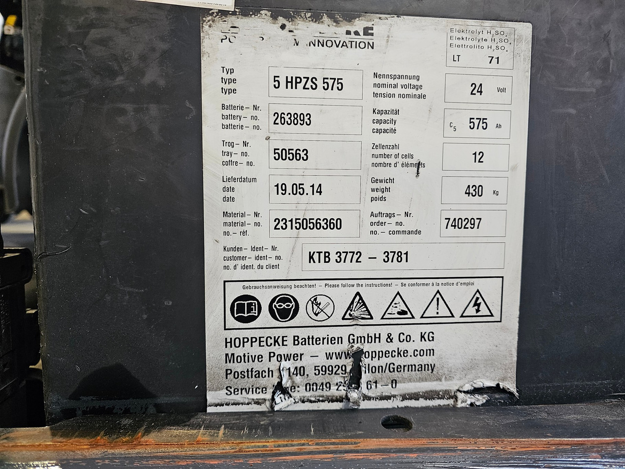 Tow tractor Still R06 Electro