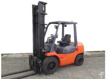 Forklift Toyota 02-7 FDF 30: picture 1