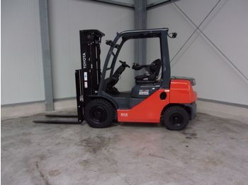 Forklift Toyota 02-8FDF25: picture 1