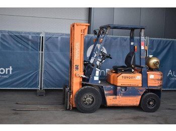 LPG forklift Toyota 42-5FGF25: picture 1