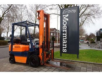 Forklift Toyota 42 5FGF 15 LPG: picture 1