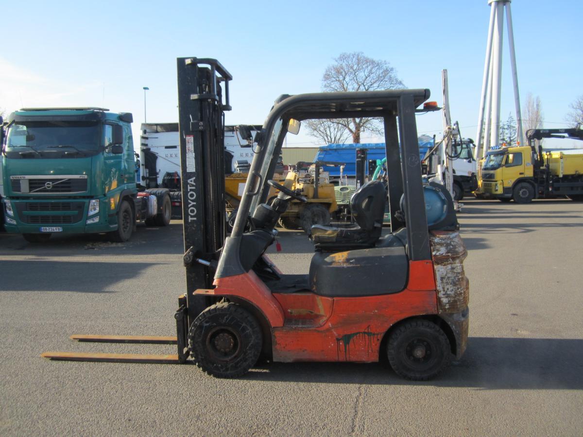 LPG forklift Toyota 42-7FGF18: picture 6