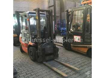 Diesel forklift Toyota 42-7FGF20: picture 1