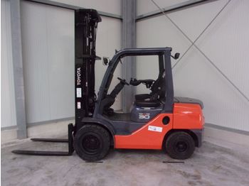 Forklift Toyota 52-8FDF30: picture 1