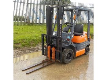 Diesel forklift Toyota 6FGL15: picture 1