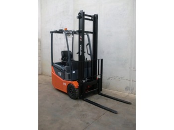 Electric forklift Toyota 7FBEST13: picture 1