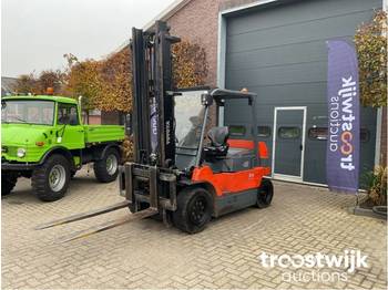 Forklift Toyota 7FBMF45: picture 1