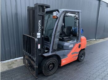 LPG forklift Toyota 8FGF25: picture 1
