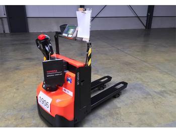 Pallet truck Toyota BT TOYOTA LWE160: picture 1