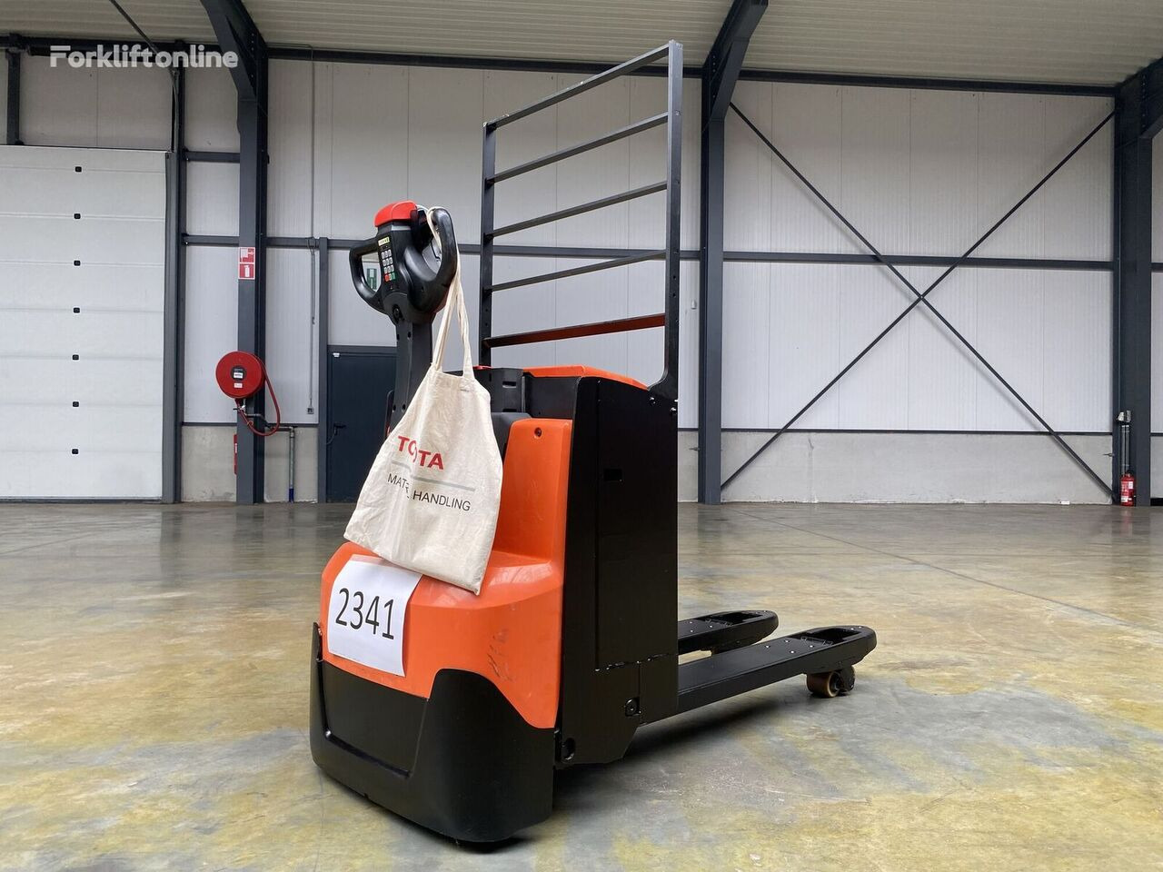 Pallet truck Toyota LWE200: picture 3