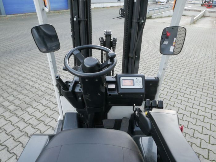 Electric forklift Unicarriers ET18 (AG1N1L18Q): picture 4