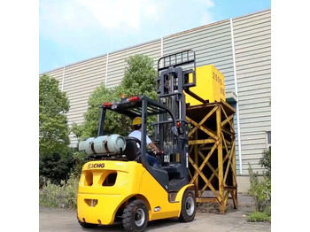 Electric forklift XCMG