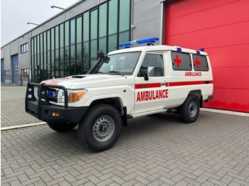 Toyota Landcruiser 4x4 Mentőautó - Ambulance