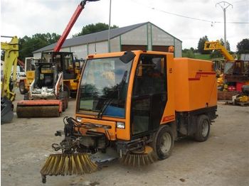 Road sweeper BUCHER CITY CAT 2000: picture 1