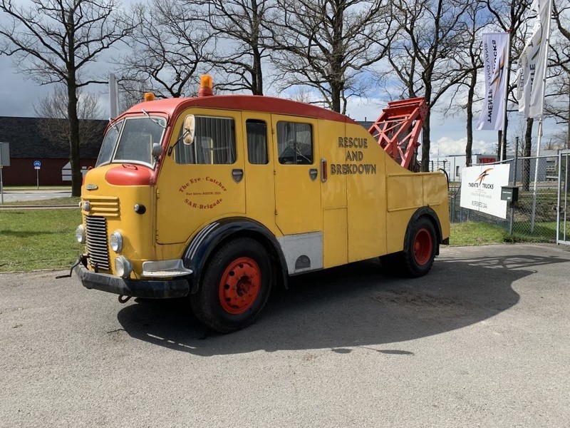 Tow truck Commercial Commer Wrecker Afsleep Berging 1952 Barnfinds and Restoration projects Dubbelcabine bergingsvoertuig: picture 3