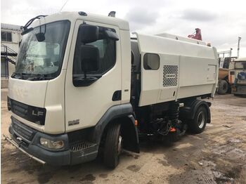 Road sweeper DAF LF 45 160: picture 1