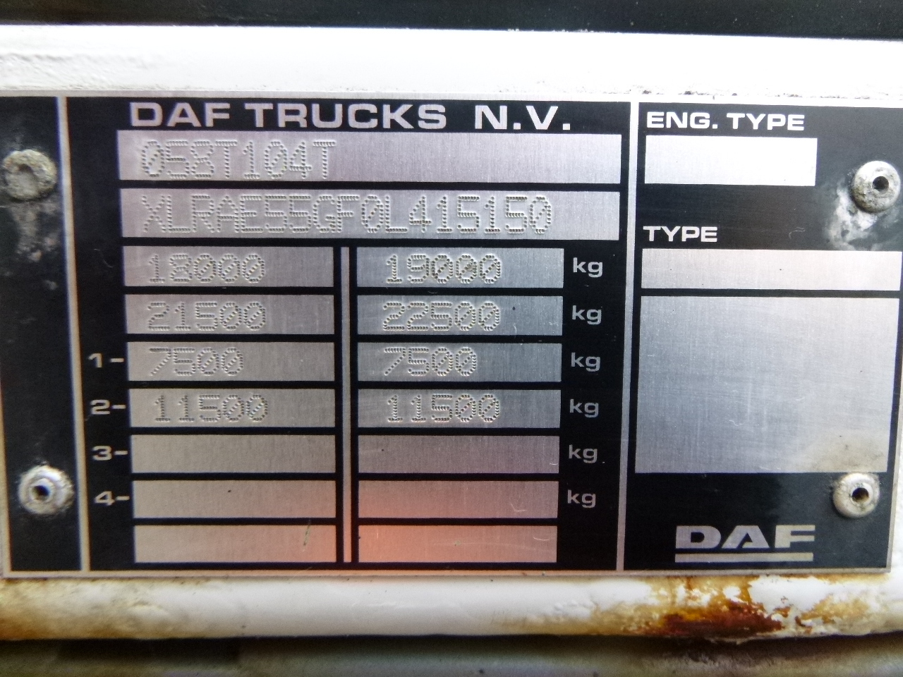 Vacuum truck D.A.F. LF 55.220 4X2 RHD salt spreader / gritter: picture 32