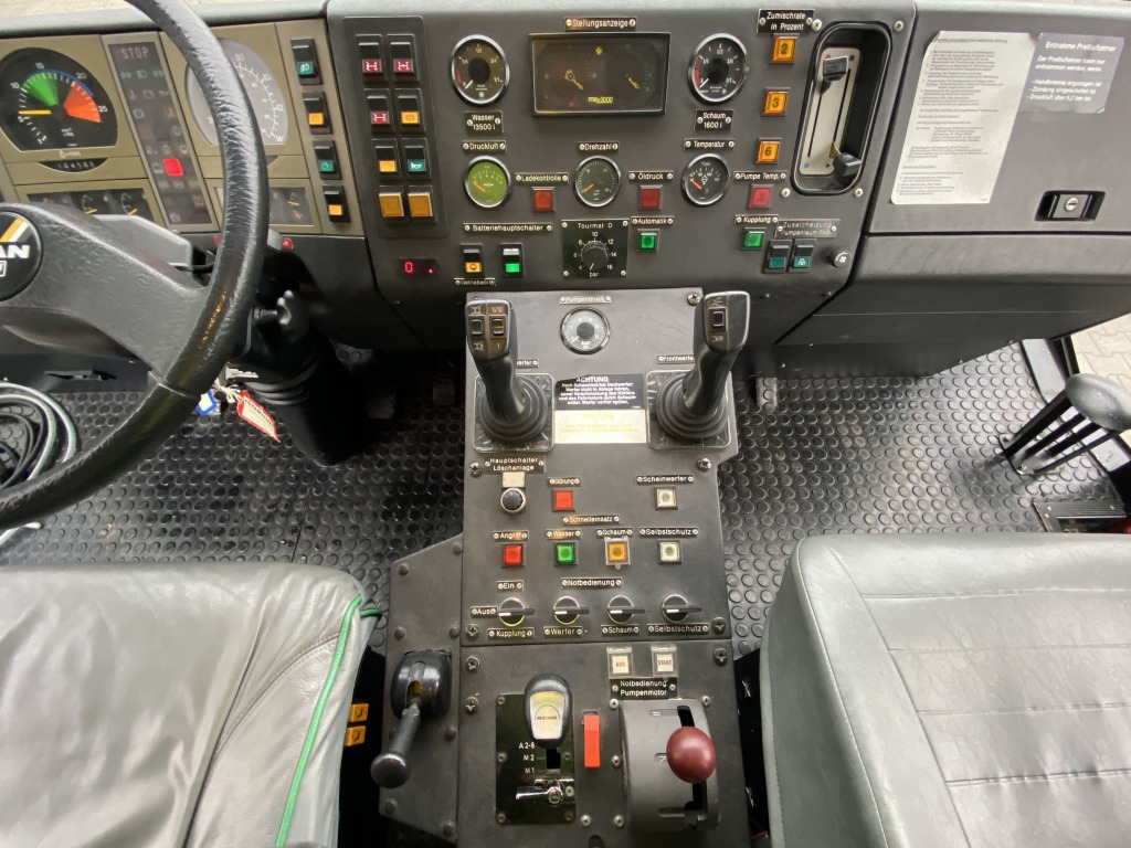 Fire truck MAN 38.000 VFAEG 8x8 Flugfeldlöschfahrzeug