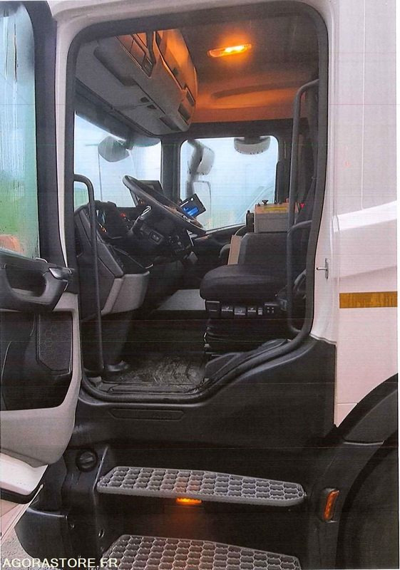 Garbage truck BOM SCANIA L340 71926 kms 2021 GNV