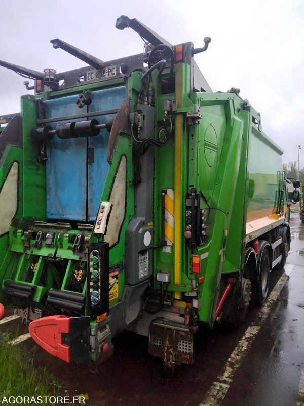 Garbage truck Benne à ordures ménagères Eurovoirie