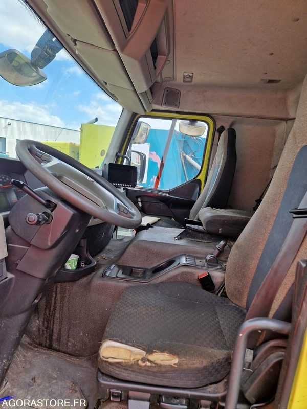 Garbage truck PORTEUR BOM 26T VOLVO GEESINK - 2014 - 154700kms
