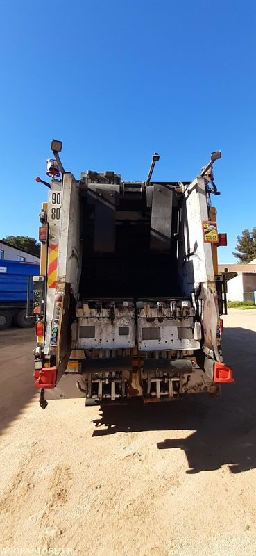 Garbage truck RENAULT 26T/BOM - CR321VT