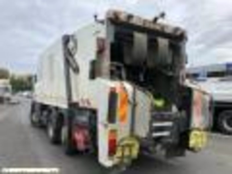 Garbage truck RENAULT SPE - 185 769KM