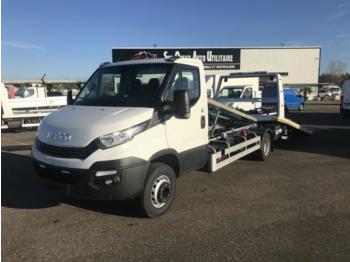Tow truck Iveco Daily 70C18: picture 1