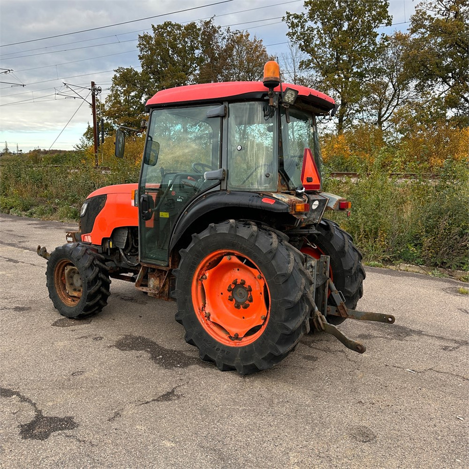 Municipal tractor Kubota N8540: picture 6