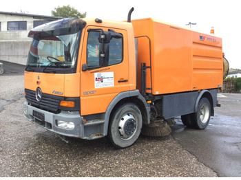 Road sweeper Mercedes Atego 1317: picture 1