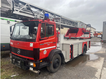 Fire truck MERCEDES-BENZ