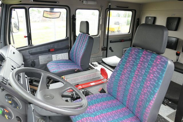 Fire truck, Combi van Mercedes-Benz 814 F/Feuerwehr/Pumpe/9 Sitze: picture 13