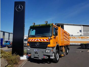 Road sweeper Mercedes-Benz Actros 2032 A 4x4 Bucher STKF 9500 Airport 3 St.: picture 1
