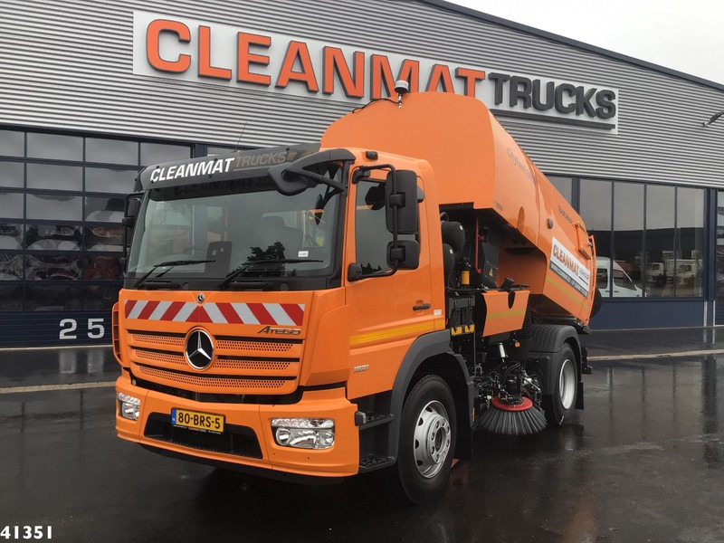 Road sweeper Mercedes-Benz Atego 1521 Bucher Cityfant 6000: picture 2