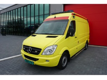 Ambulance Mercedes-Benz Sprinter 319 CDI Ambulance 18055: picture 1