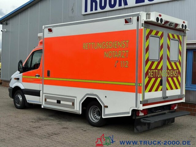Ambulance Mercedes-Benz Sprinter 519 CDI RTW Rettung Krankenwagen 124TKM: picture 14